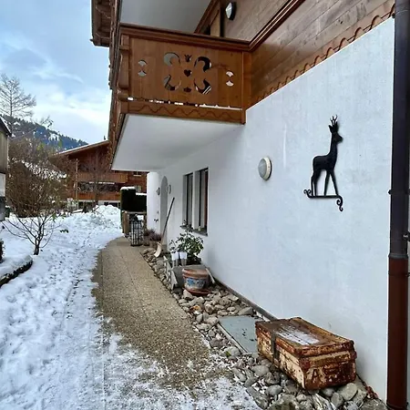 - Luxury Flat In Saanen