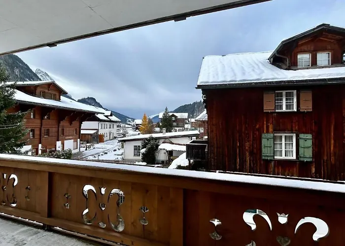 - Luxury Flat In Saanen בית נופש *