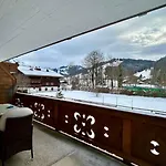 펜션 - Luxury Flat In Saanen *